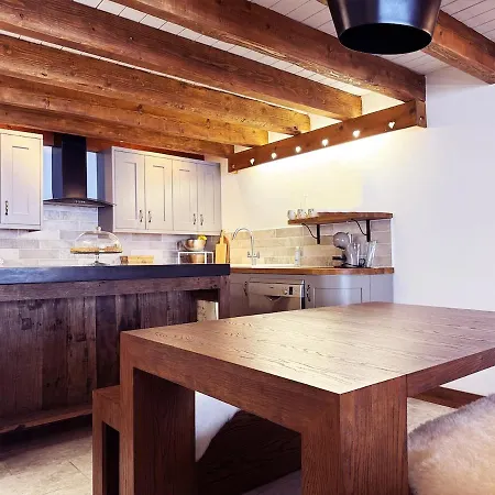 Exceptional Duplex, Cozy & Authentic Atmosphere 莱热
