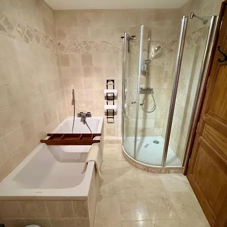Exceptional Duplex, Cozy & Authentic Atmosphere